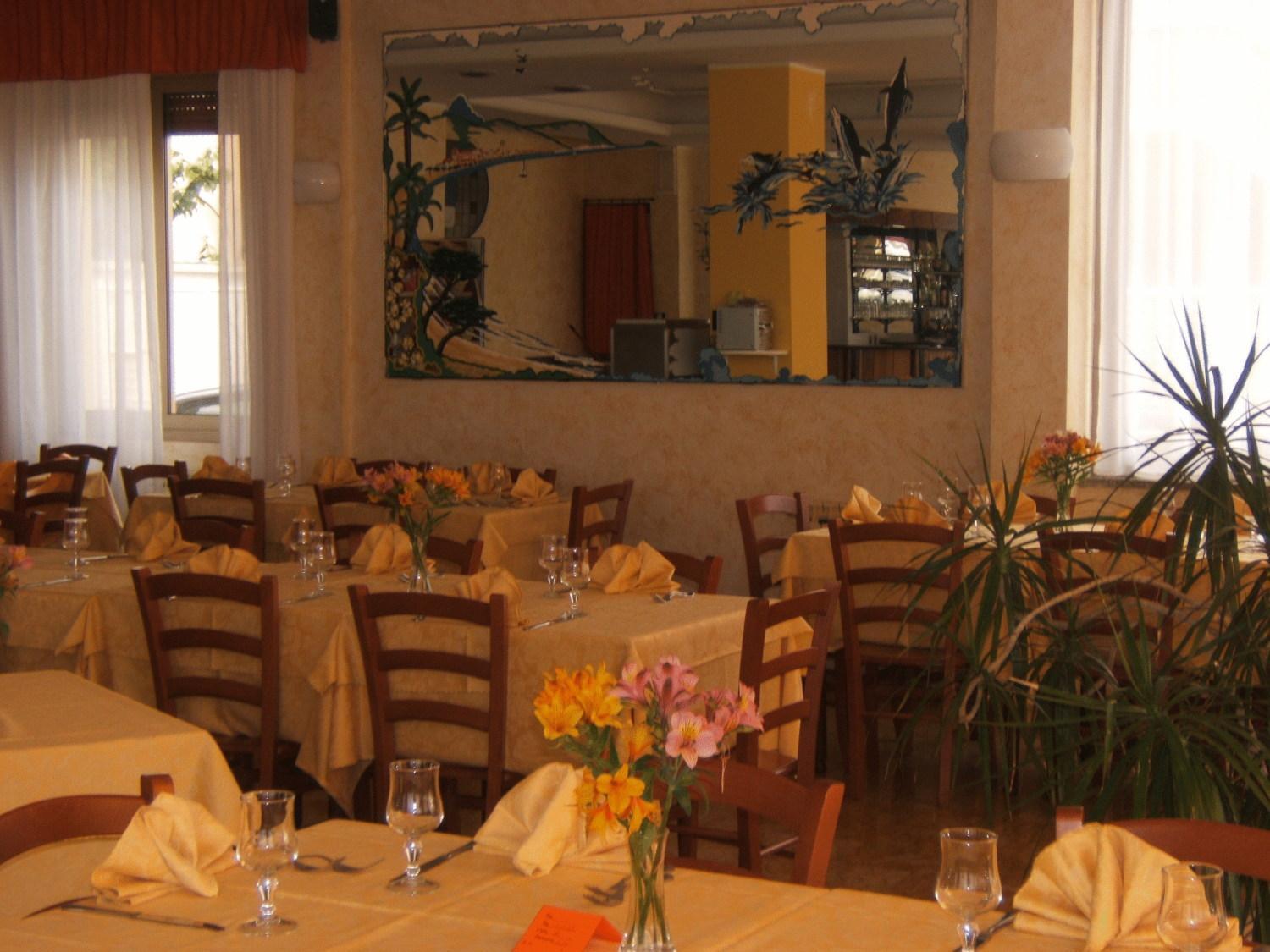 Hotel Delfino Laigueglia Exterior photo