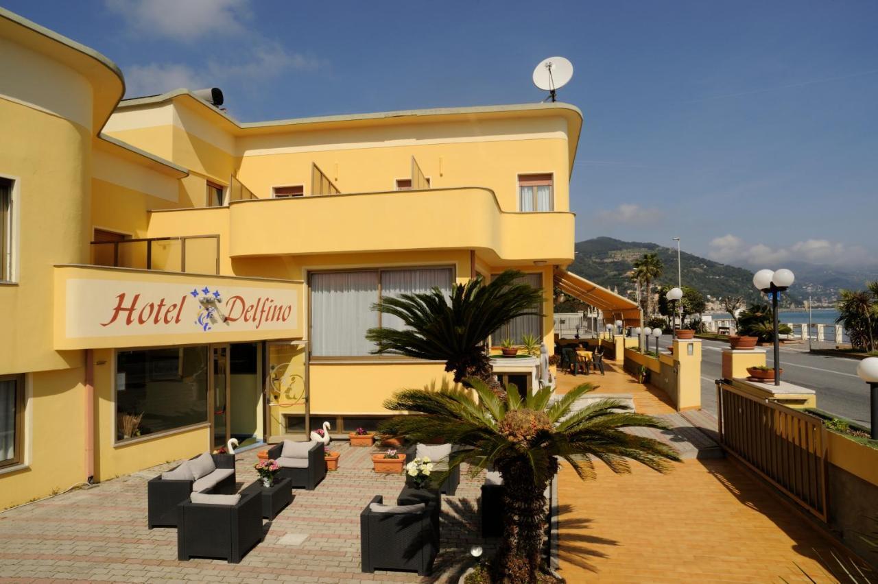 Hotel Delfino Laigueglia Exterior photo